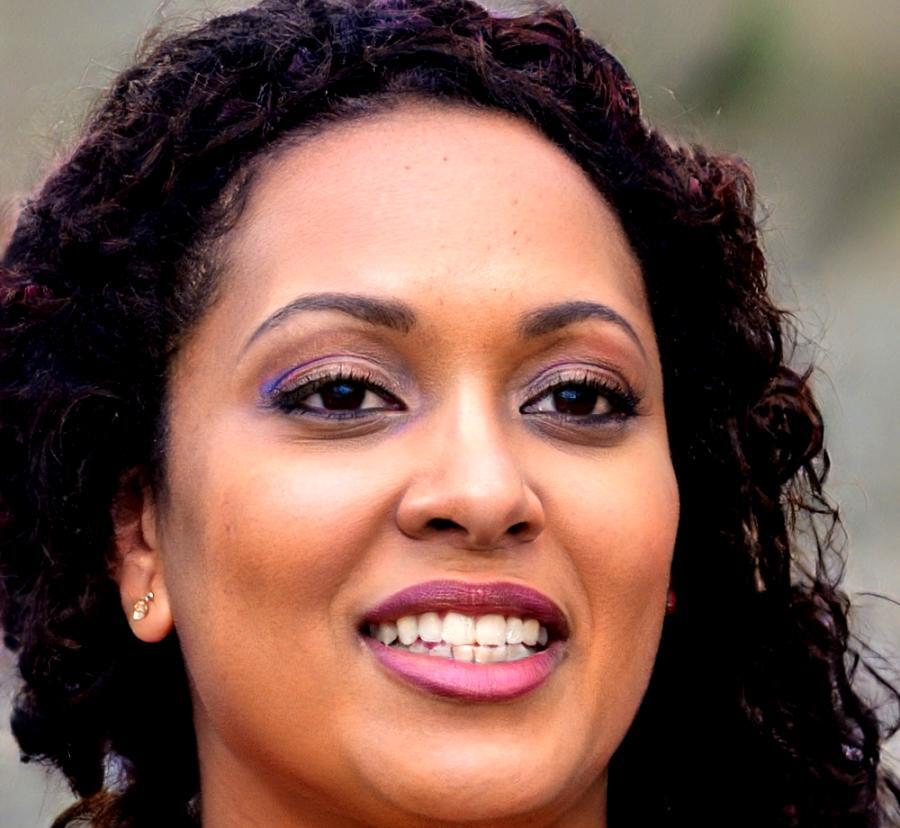 Elvira Soriano, Directora de Análisis en zelpraxonia